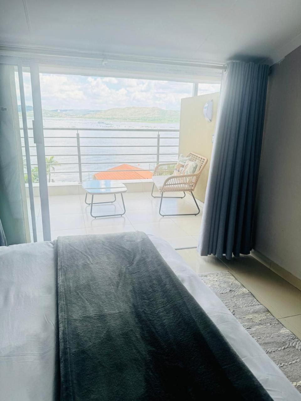 The Holiday House Harties Hartbeespoort Extérieur photo