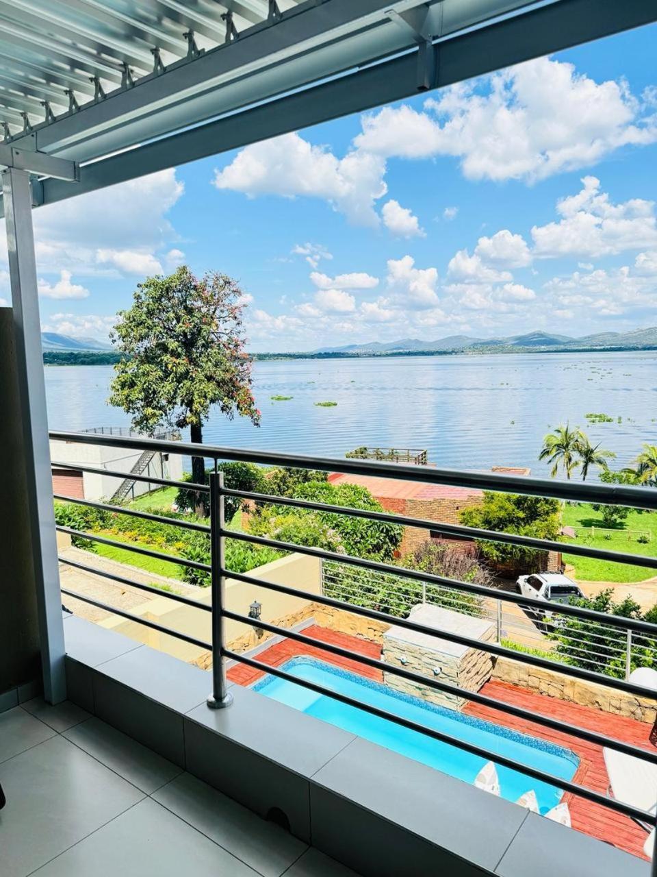 The Holiday House Harties Hartbeespoort Extérieur photo