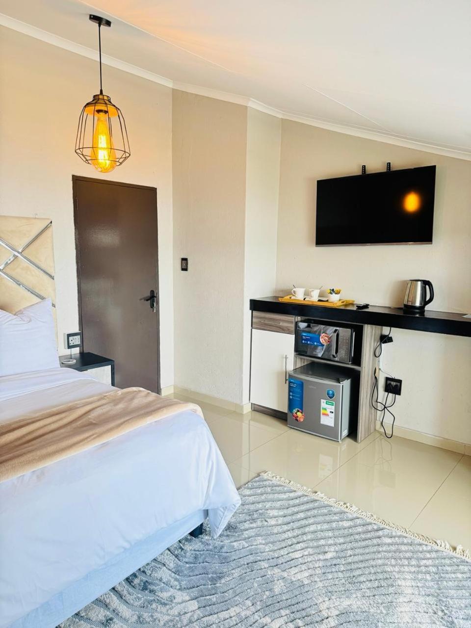 The Holiday House Harties Hartbeespoort Extérieur photo