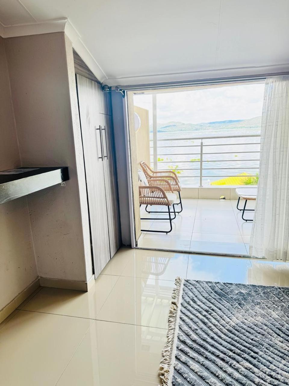 The Holiday House Harties Hartbeespoort Extérieur photo