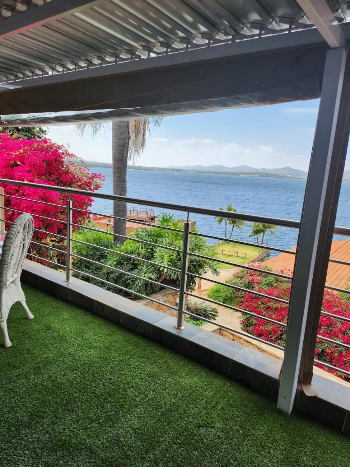 The Holiday House Harties Hartbeespoort Extérieur photo